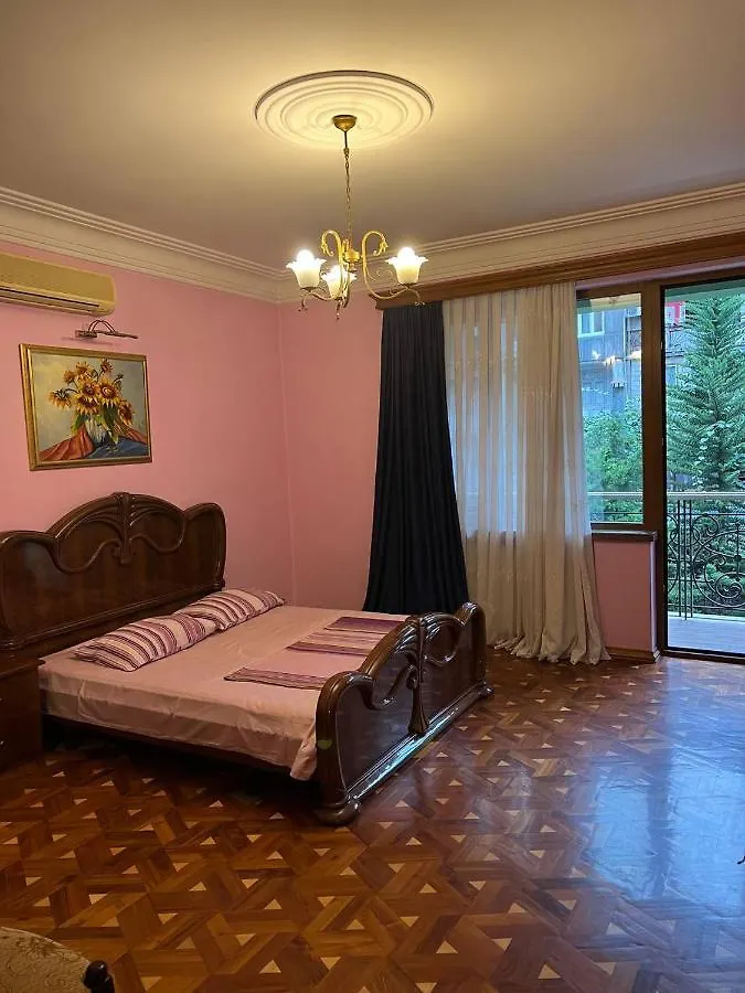 Guesthouse Parnavaz Mepe Batumi Casa de hóspedes